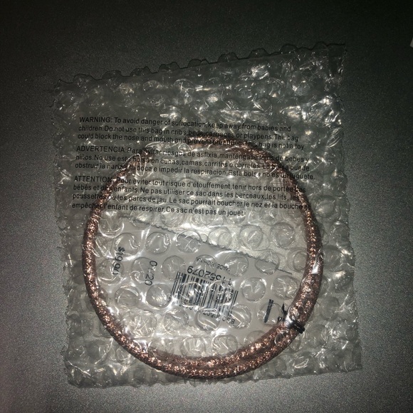 Express Rhinestone crisscross mesh cuff - Picture 13 of 13